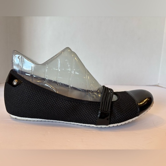 Anne Klein Sport black slip-on flat shoes size 7.5 M - Picture 3 of 11